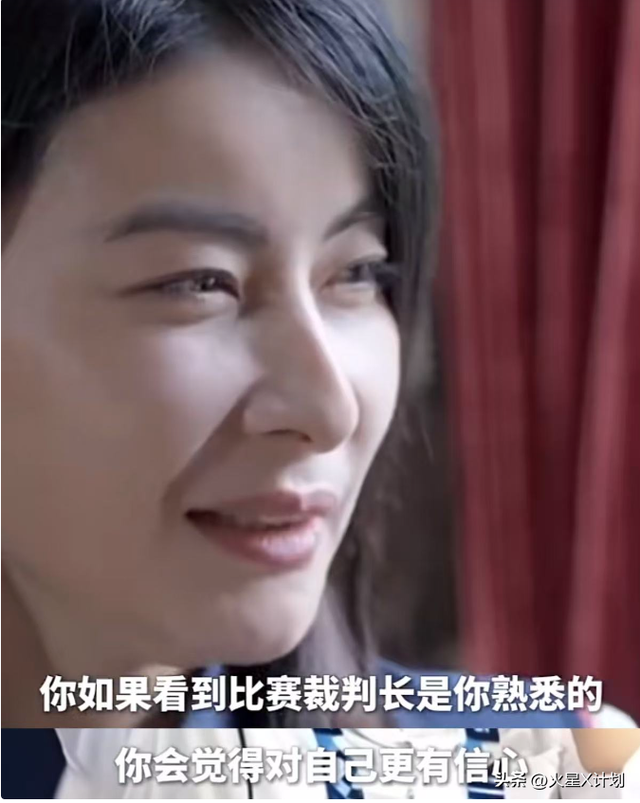 央视对郭晶晶的称呼变了，三字之差释放强烈信号，霍震霆全说对了