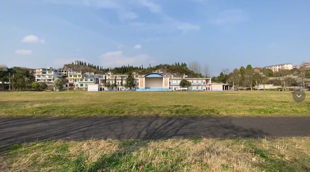 贵州幸福的三线厂，昔日繁荣发展成场镇，如今搬走小镇依然闹热