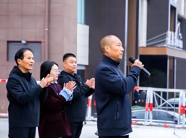 10年沉默，一朝反转！当年举报释永信的释延鲁，现在怎么样了？