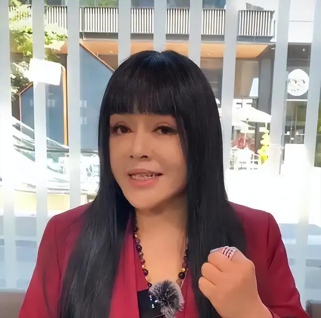 千百惠去世不到24小时，恶心一幕出现，死因曝光，儿子透露遗愿