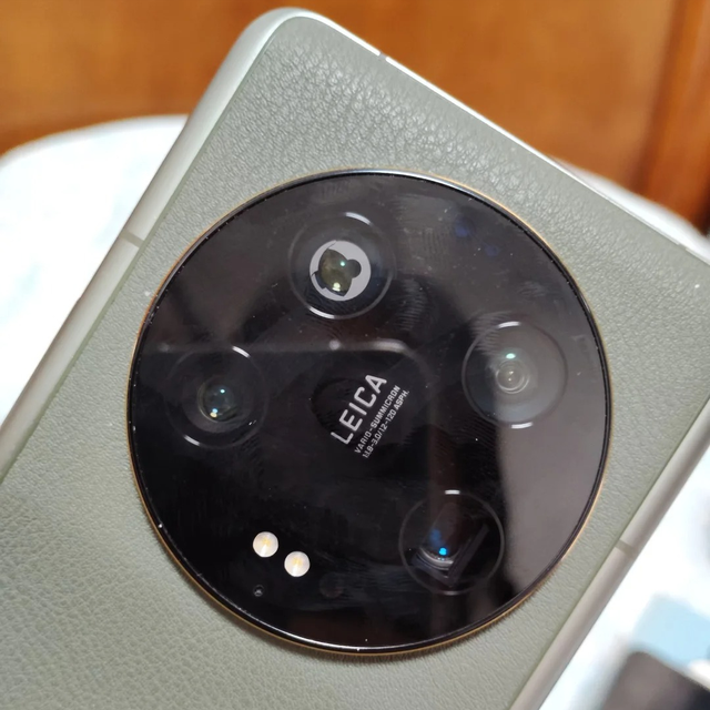 华为赌对了，iPhone18系列支持可变光圈，小米、三星再次回归
