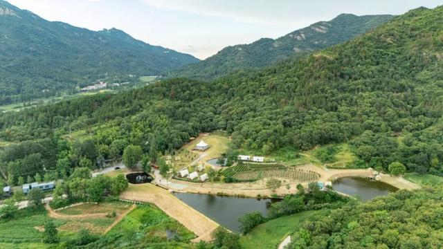 木兰药谷：在隐秘山谷间，过与百草同居的日子