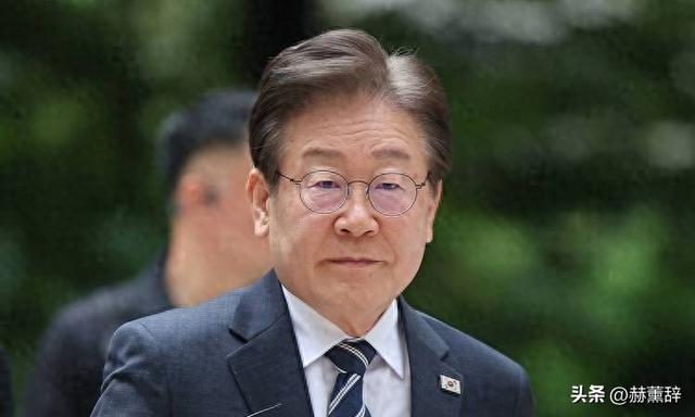 李在明拒绝出席中国阅兵，王毅挂断电话，送了韩国一句话