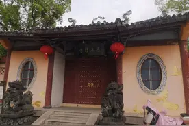 平阳县昆阳镇凤山社区东林禅寺楹联3图片