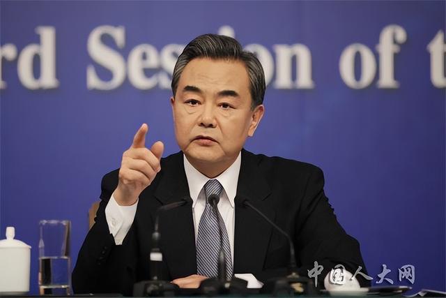 王毅外长发出统一最强音，向全世界通报两件事	，中国再也不避讳了