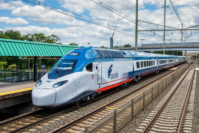 数十亿美元列车升级受阻：美铁为何被维修设施拖住脚步