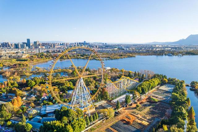 西南地区唯一的特大城市，GDP破8000亿，享有“春城”的美誉