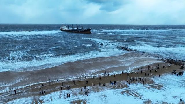 白茫茫一片！“雪窝子”威海下起倾盆大雪