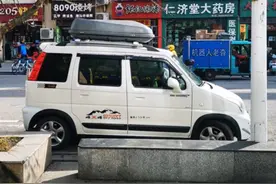 改装微型露营车，昌河北斗星X5打造小床车旅行，迷你宿营车自驾游图片