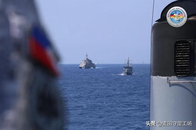 中国海警刚救起菲船员，不到24小时，菲律宾就宣布在黄岩岛大演习