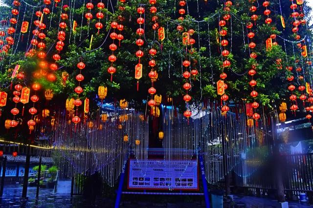 桂林:首届非遗千灯游园,光影艺术璀璨盛宴!