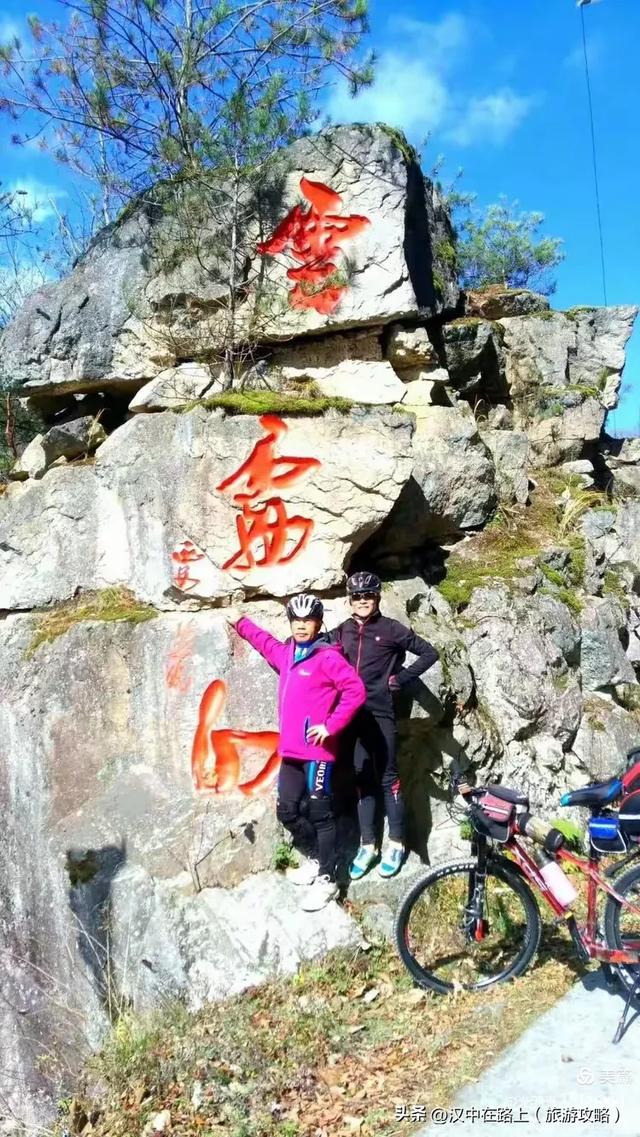 骑游陕南的三大古寺庙