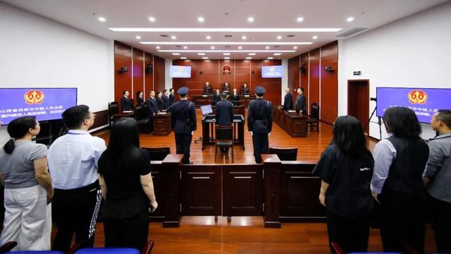 北京市人民政府原党组成员、副市长高朋受贿、玩忽职守案一审宣判