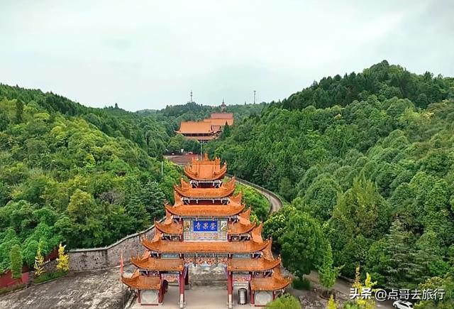 四川德阳最不可低估的寺庙，蕴含皇家气度，清幽静谧，公交直达！