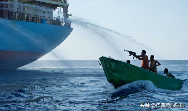 购买中国战斗机不给钱，7次追债都没还，这个嚣张小国报应来了