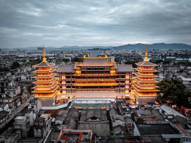 广东这座“低调”城市，名气被潮州汕头掩盖，却用美景征服全国