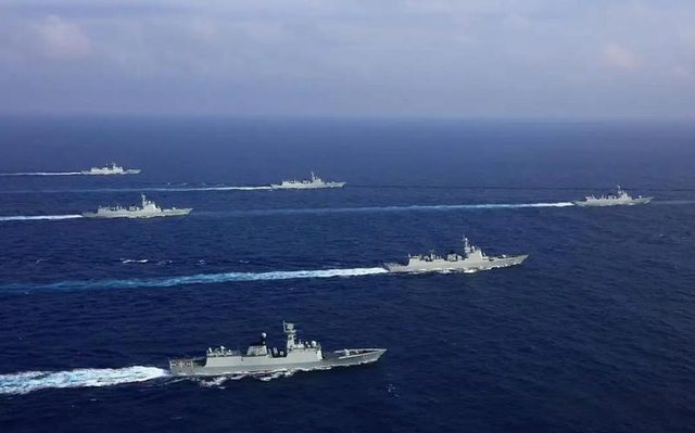 中日战机对峙吃大亏，高市早苗很不服气，美防长称日本将付出代价