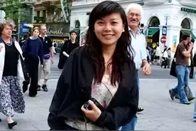 她被哈佛全奖录取，承诺报效祖国！如今却换国籍、嫁美国人图片