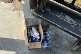 法国小伙秀机翻体中文感慨景区无人卖水小摊，评论区里全在逗他！图片