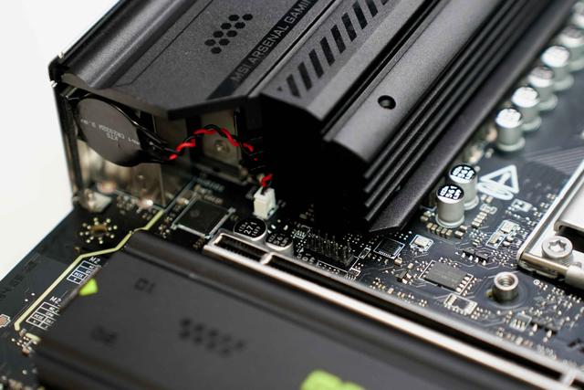 一键降温超频就这么简单丨微星B850M迫击炮WIFI拆解与调试作业
