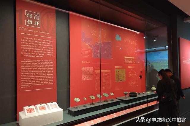 青海省博物馆：参观青海历史文物展