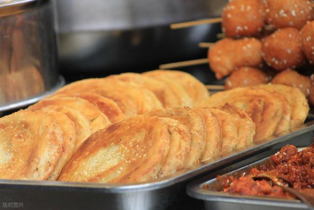 成都，一座被严重低估的美食孤岛。舌尖上的狂欢，从这里开始