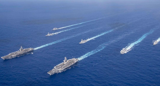 特朗普重拳敲打日方，驻日美军站队，中方警告，高市下台或倒计时