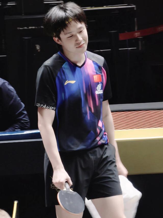 4-1！王楚钦送走日乒最后一人，王皓金句频出：他只会胡打不用理