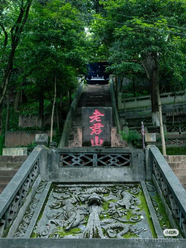 全部免费！成都周边10条最适合9月的徒步线，沿途风光美爆！当天来回不费腿！