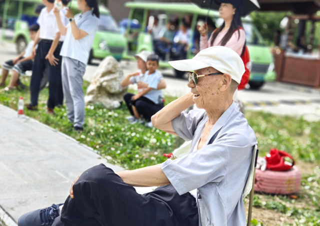 山水云屏 艺术共舞｜“跟着艺术游陇南”走进云屏三峡