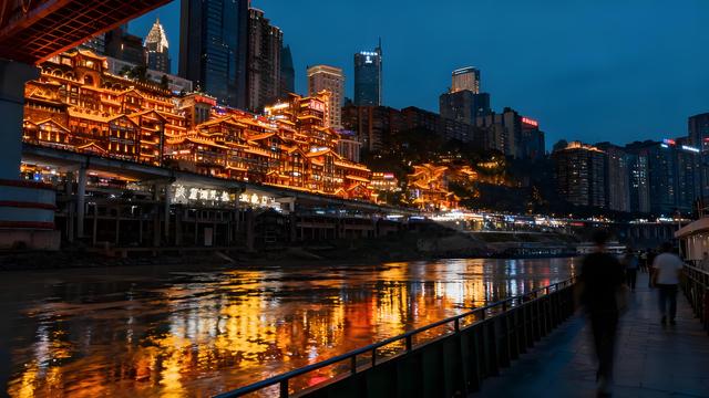 重庆市区怎么玩？两天深度打卡攻略来了！