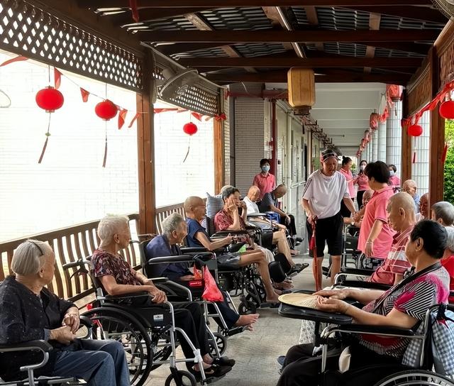 中国将迎来前所未有的死亡高峰，专家得出答案：是这些因素导致的