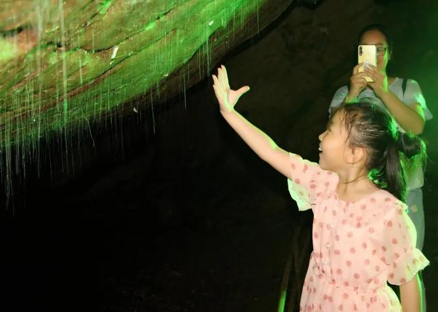 涌泉洞里洞涌泉