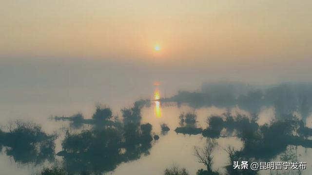 滇池南岸：山水有韵 冬景如画