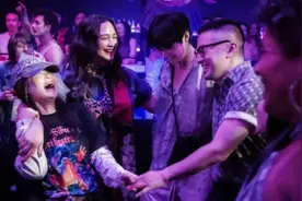 美国韩裔导演翻拍《喜宴》，让经典属于新时代图片