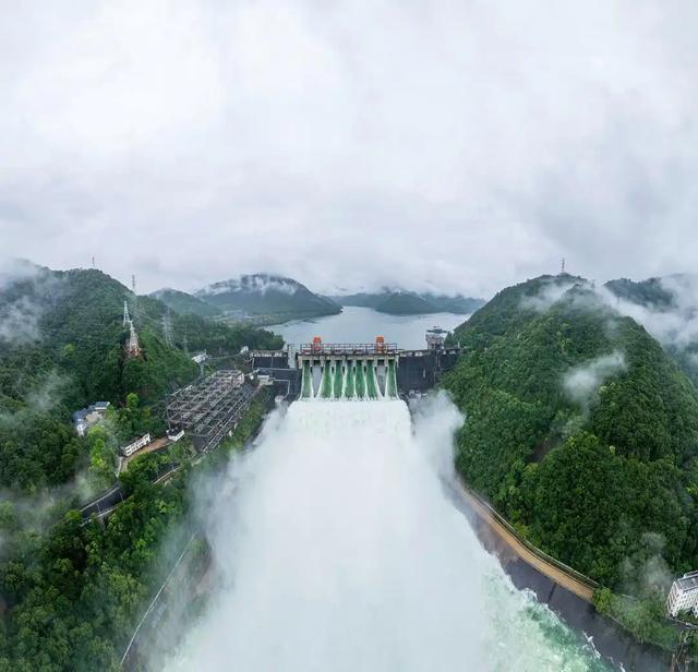 中国改名最“成功”的湖泊,改名前叫水库,改名后家喻户晓
