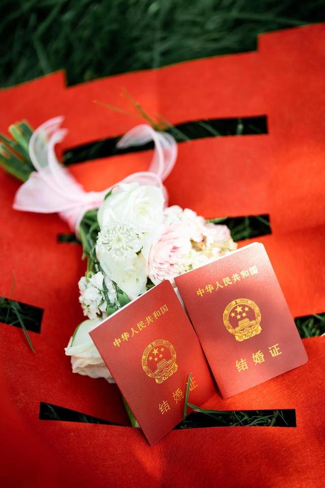 黄金涨价“受害者”出现了，手镯变耳环	，结婚的到底还买不买？