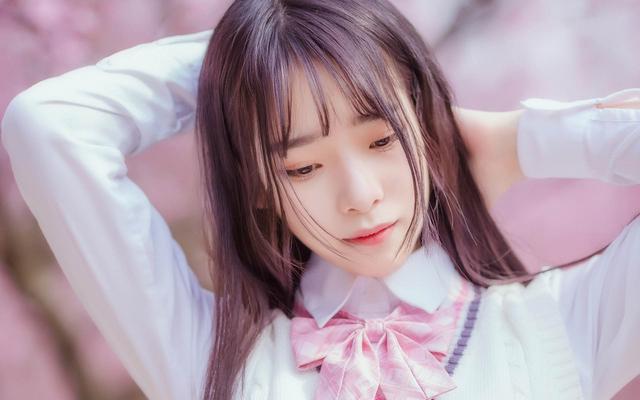 北京才女征婚出上联：田字分家四个口；才子妙对下联促成一段良缘