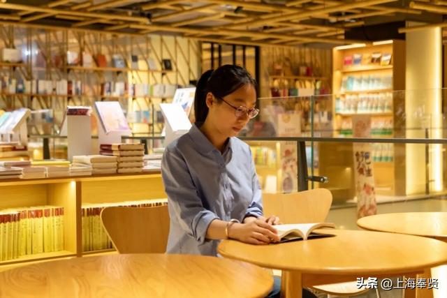 国庆黄金周，邂逅“宝藏”书屋！不出远门也能享受小资阅读时光