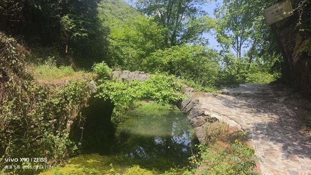 八百里金南漳宝藏线路石桩河村休闲游