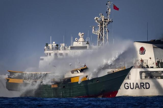 中菲仙宾礁对峙，局面变成1：3！高市振臂一呼，自卫队介入南海？