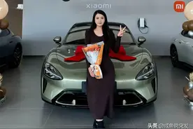 安徽女生将su7停在没信号的地下室，打不开车门，小米售后处理图片