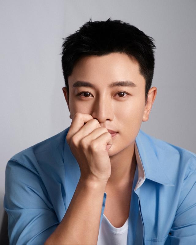 李小璐也没想到，自己辛苦养大的女儿甜馨，竟给贾乃亮做了"嫁衣"