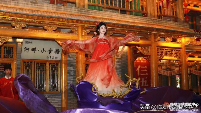 世界各地游客：“很松弛很Chill”！为八坊十三巷里的消夏“凉”方点赞！