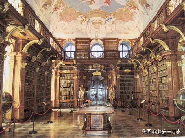 欧洲行第7天：参观世界文化遗产梅尔克修道院，逛维也纳和美景宫