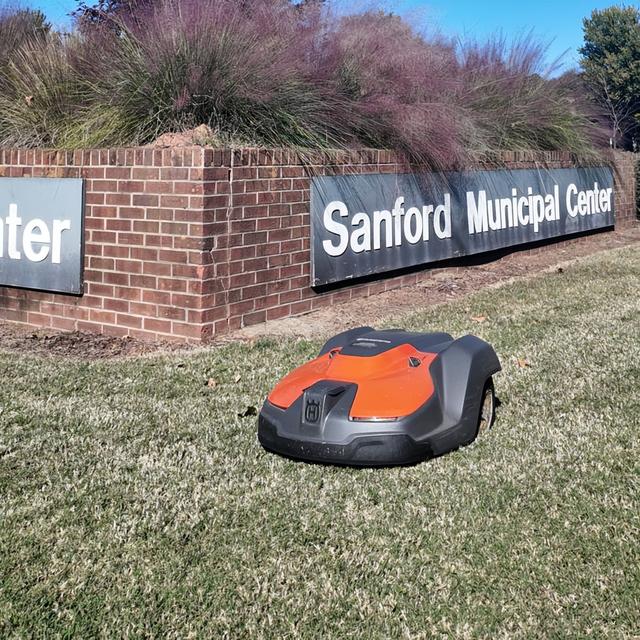 居民投票命名机器人！美国桑福德创新实践，科技融入民生