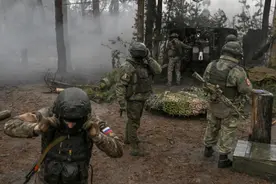 鏖战红军城，俄军祭出“穿插包围”战术，乌军的麻烦大了图片
