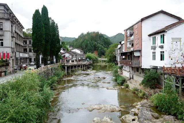 找到了浙江版“大鱼海棠”，人少景美饭好吃！