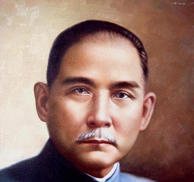 天安门城楼上，先后挂过12个人的画像，除了毛主席外，还有谁？
