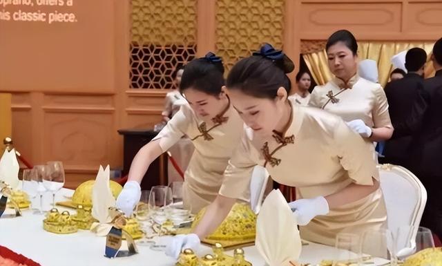 央视国宴那瓶水火了！不是农夫山泉更不是娃哈哈，背后讲究真不少